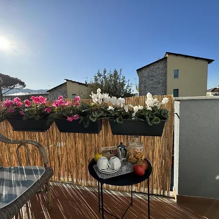 Sto Bene Qua Apartment Lucca