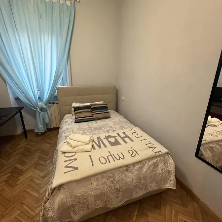 Sto Bene Qua Apartment